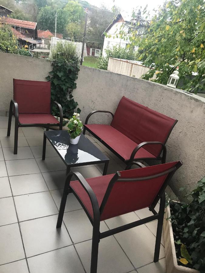 Garsoniera Mandrilor Apartment Slanic Exterior photo